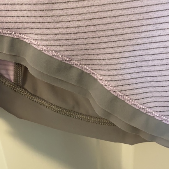 Lululemon Long Sleeved Workout Top - Lavender And Grey - Size 4 - Picture 2 of 4